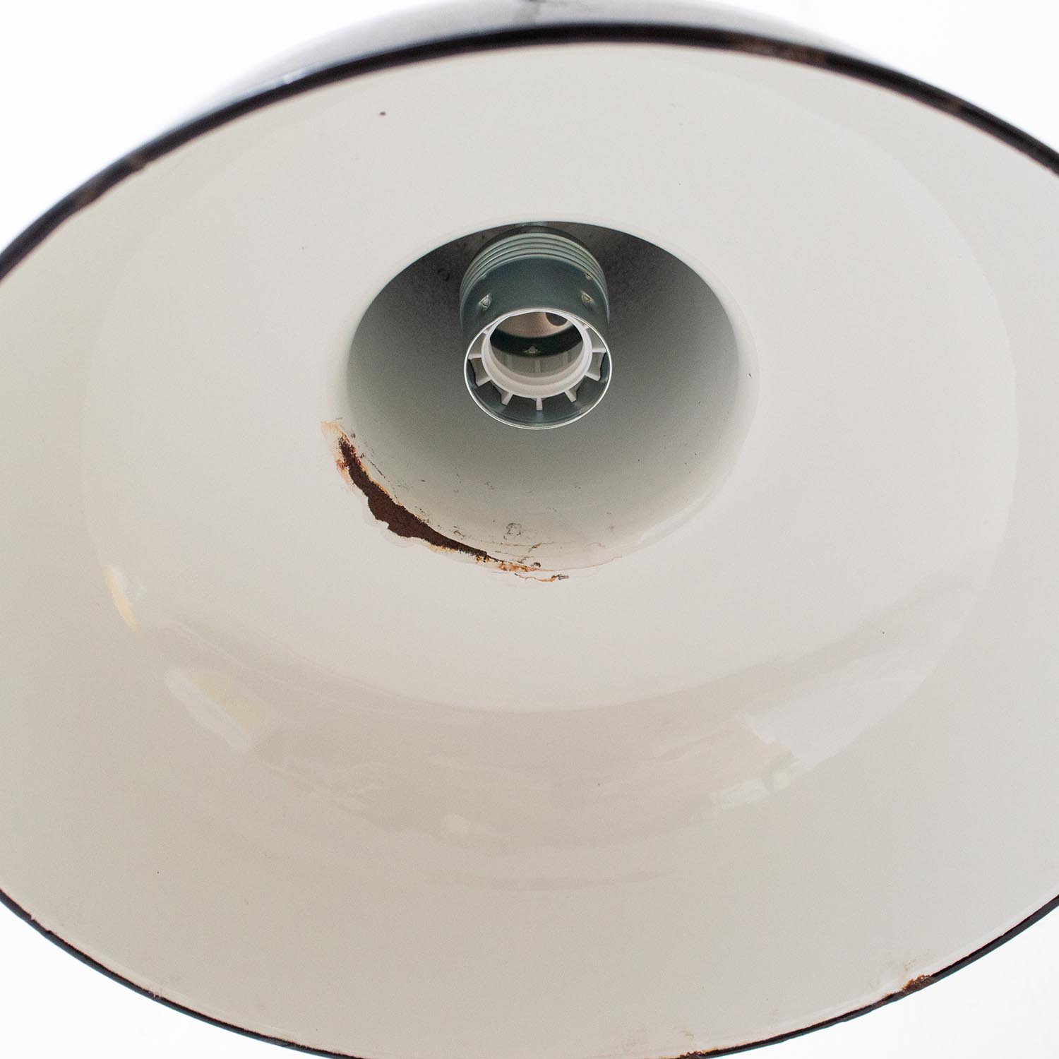 Alte satt schwarze Bauhaus Emaille Hängelampe Ø 30 cm