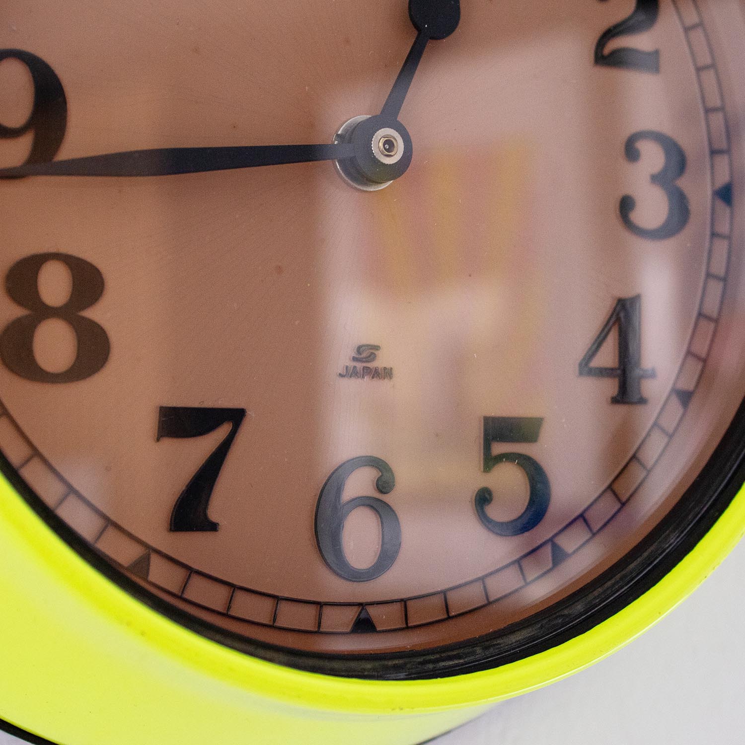 seiko-wanduhr-neon-gelb_04 SONDEREDITION: Vintage SEIKO Wanduhr Neon Gelb Ø 22 cm Schiffsuhr