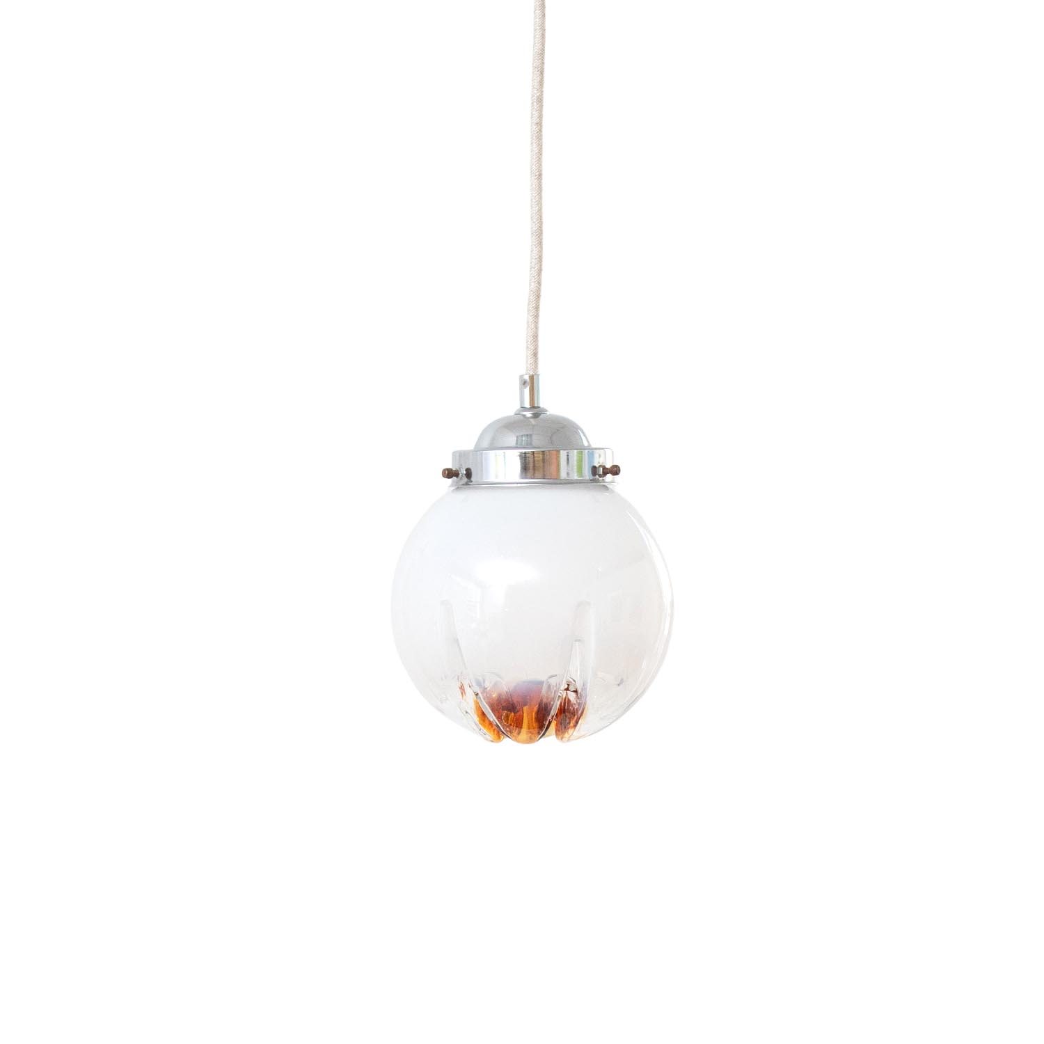 Mid-Century Murano Glas Kugel-Pendelleuchte – Mundgeblasenes Glas mit Bernsteineinschmelzung (1970er)