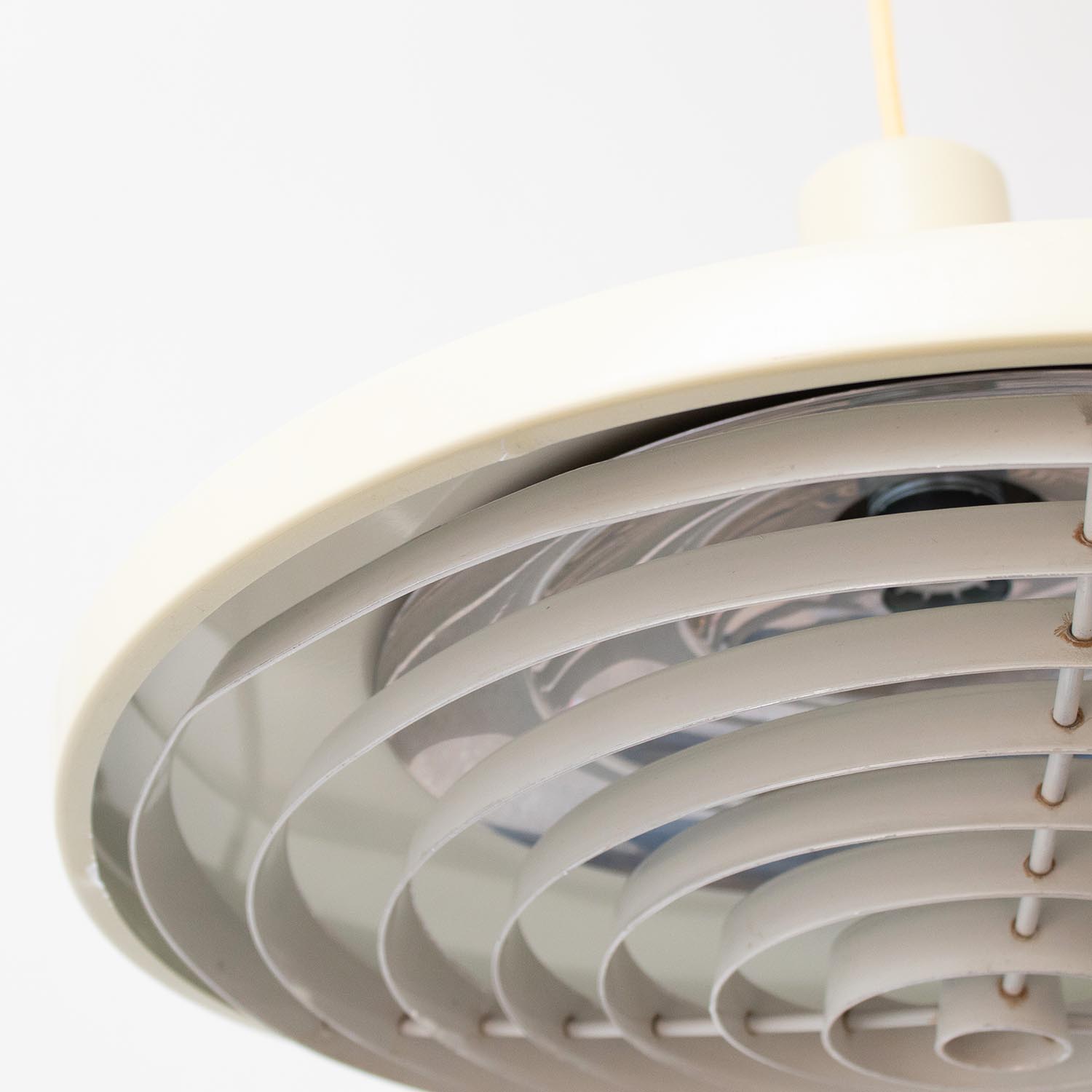DDR Designklassiker große Pendelleuchte P 605 (Wolfgang Dyroff / PGH Halle) – Pastellgelb