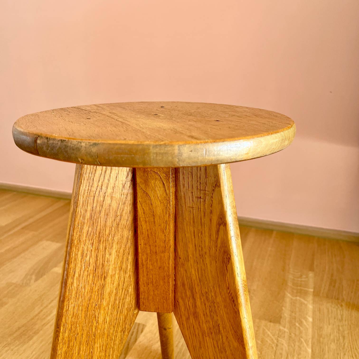 Vintage Holz Hocker aus Frankreich - im Stil Jean Prouvé 45 cm