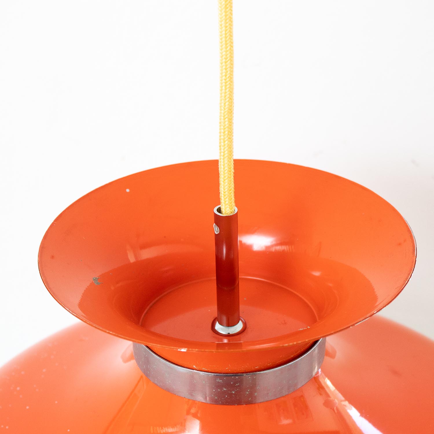 Vintage 70er Jahre Hängelampe Orange – Mid-Century Retro Pendelleuchte ø 42 cm