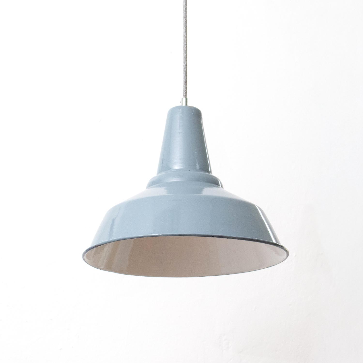 Alte eisgraue Emaille Industrielampe Ø 36 cm