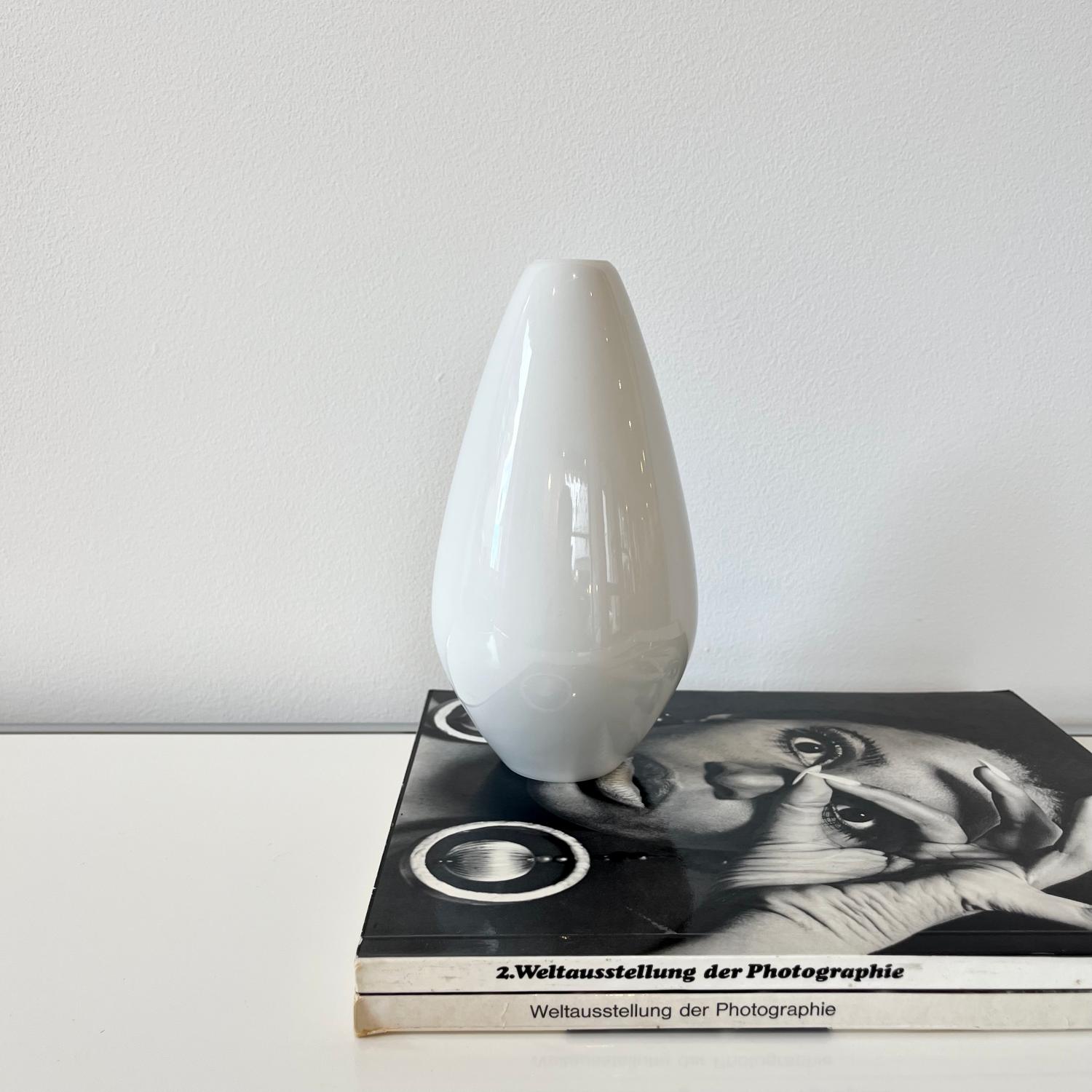 KPM Berlin Porzellan Vase 19 cm 1960er Hubert Griemert Kolben