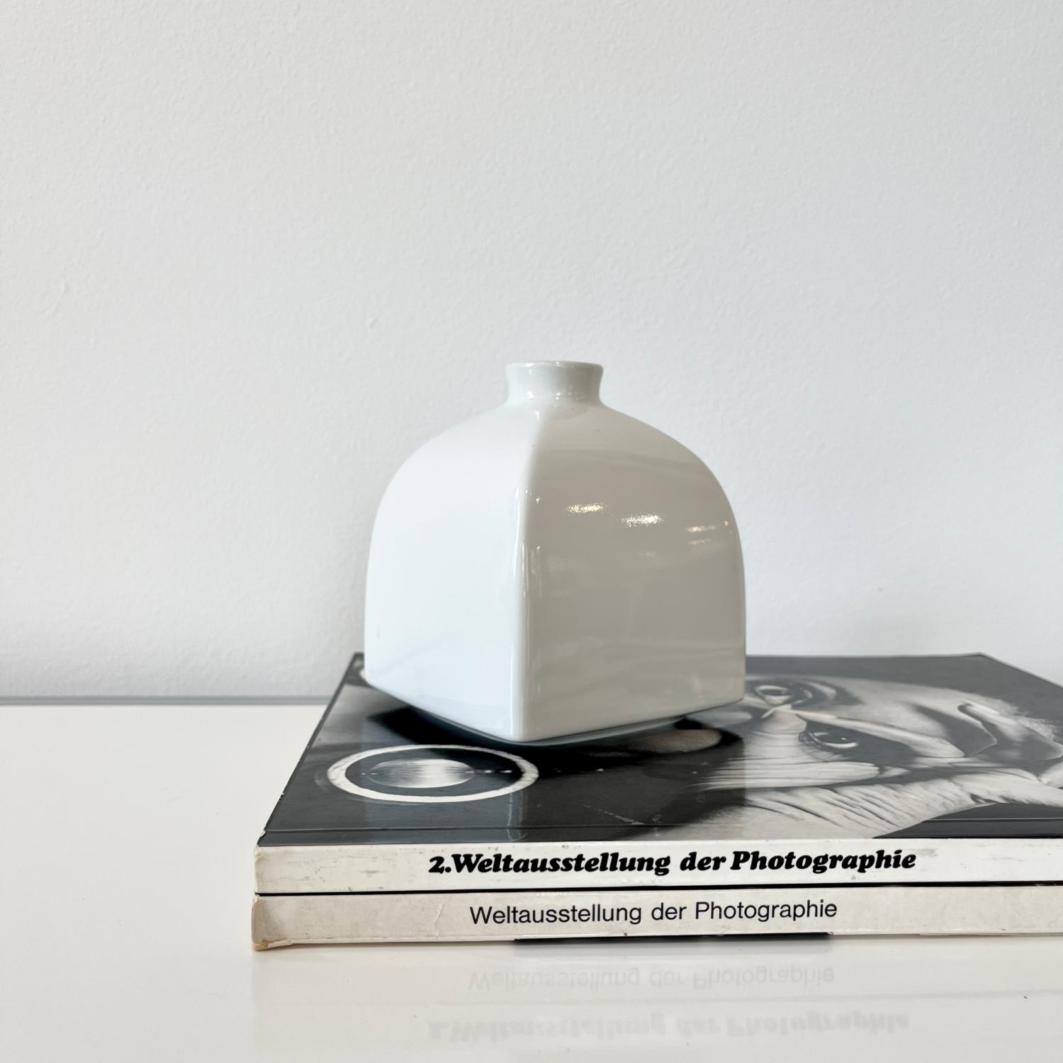 KPM Berlin Porzellan Vase 12 cm Trude Petri Würfel