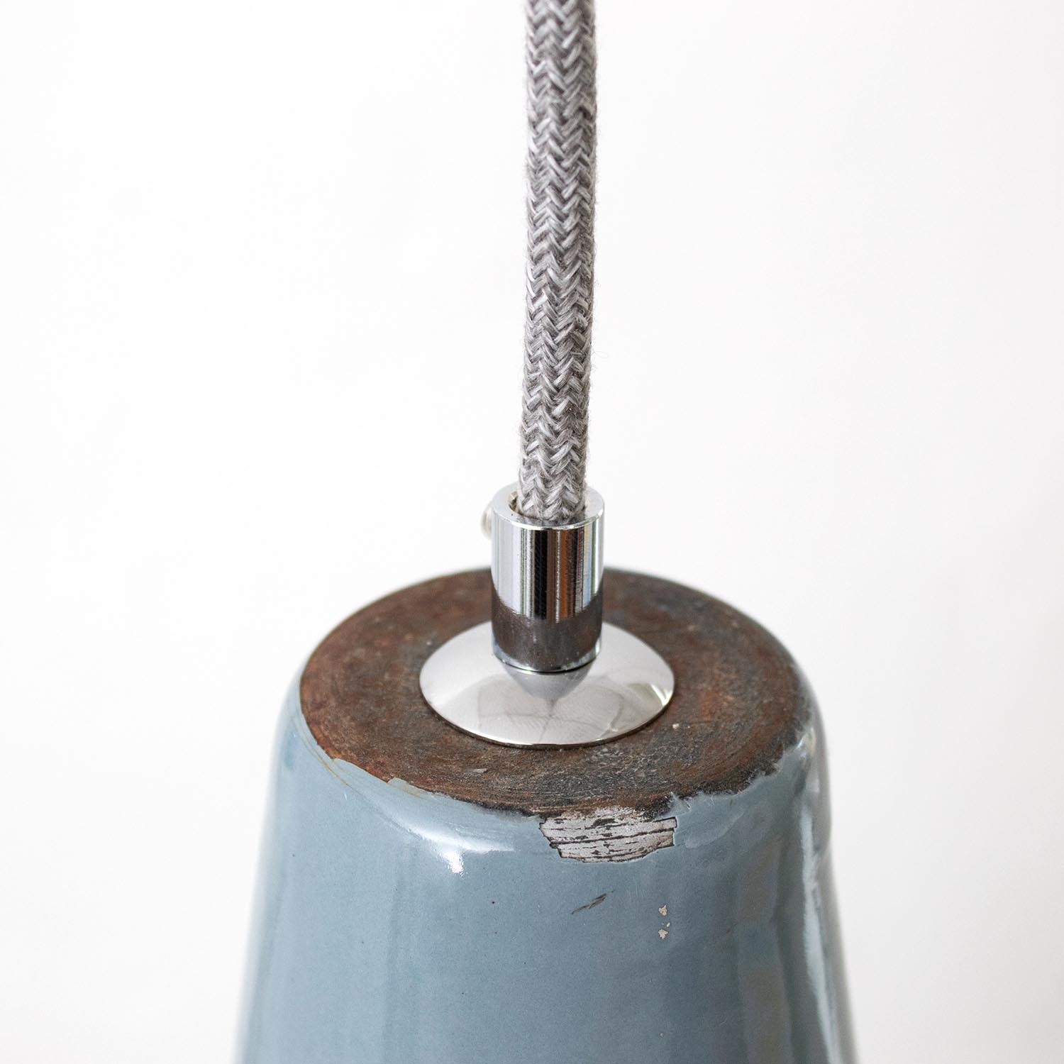Alte eisgraue Emaille Industrielampe Ø 36 cm