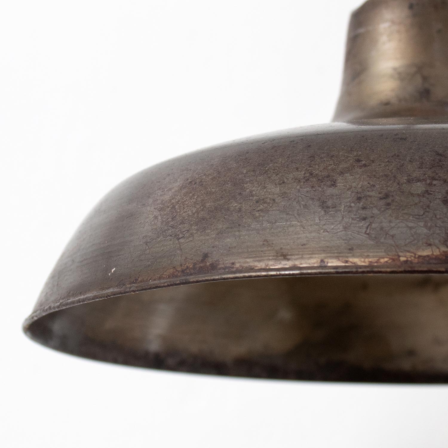 Metall graue Patina vintage Fabriklampe Roh-Stahl mit Farbresten Ø 31 cm