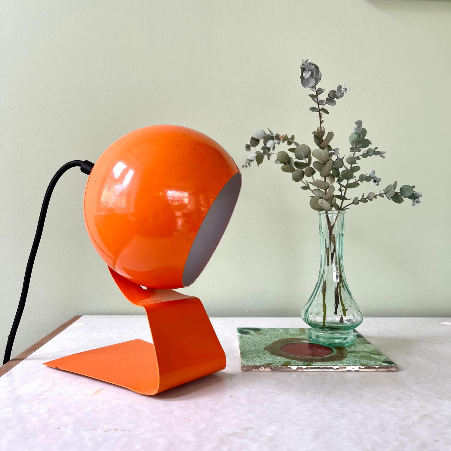 Kleine Retro Tischlampe Orange schwenkbar