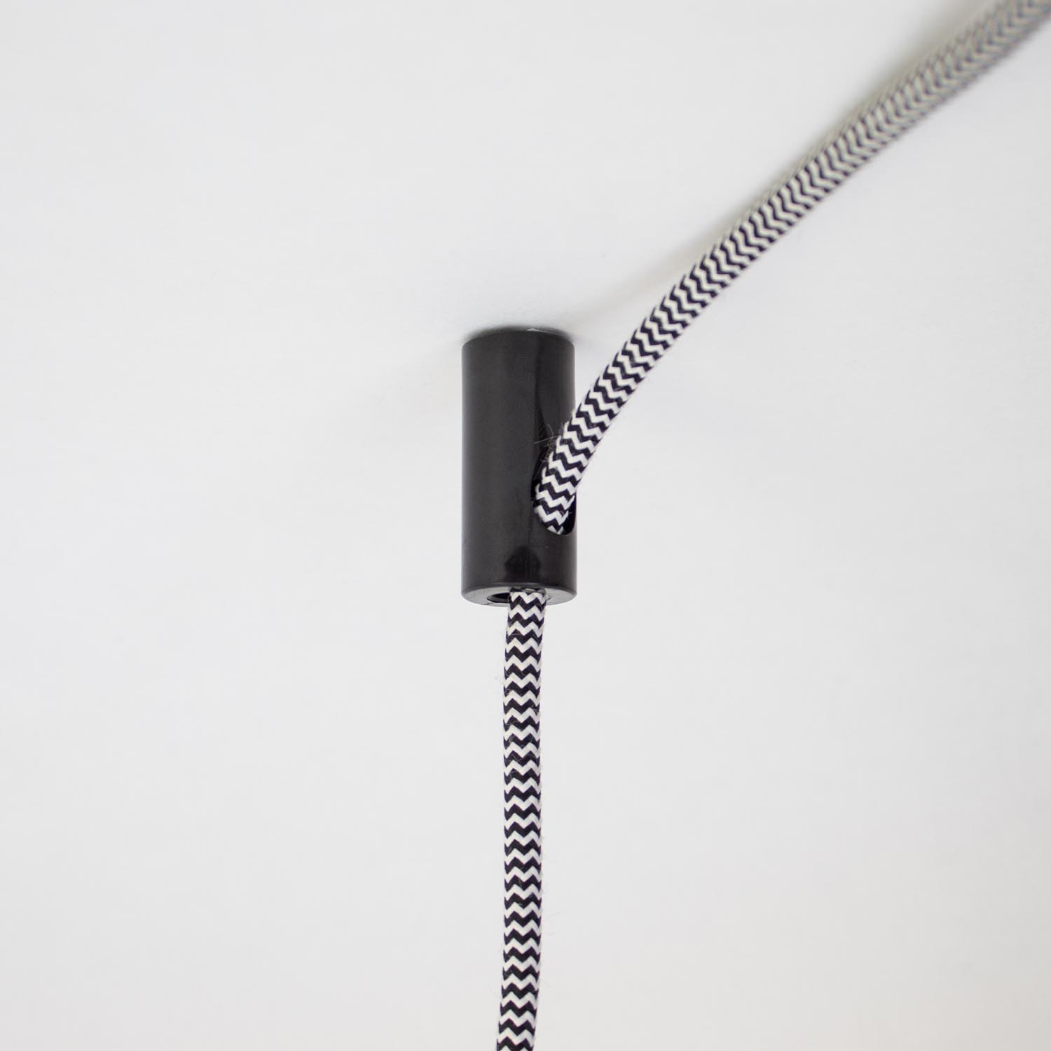 _0006_20181219__Affenschaukel__03 Lampen Distanzaufhängung zur Installation einer Affenschaukel