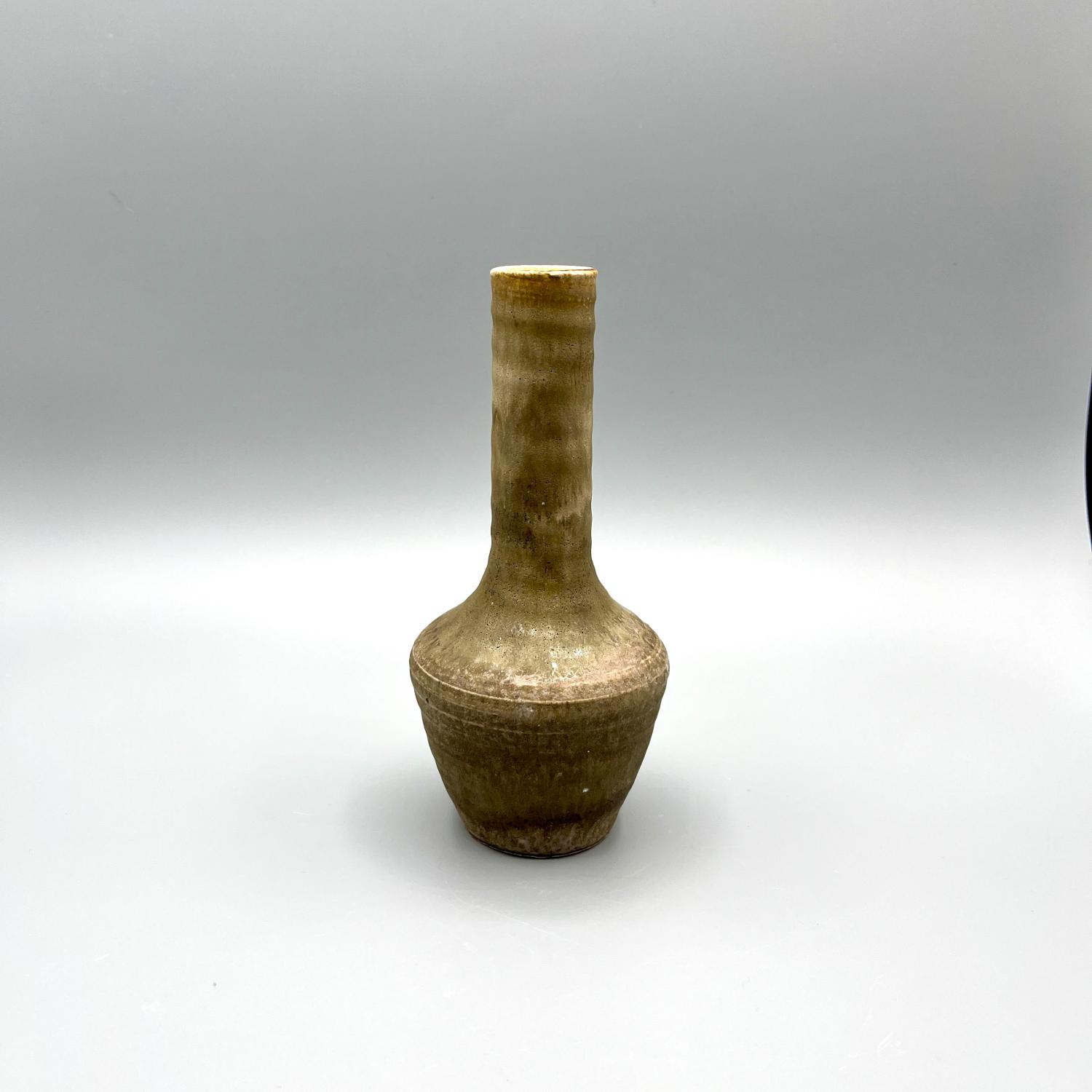 Vintage brutalistische Keramik Vase Erdig-Beige 17 cm langer Hals 