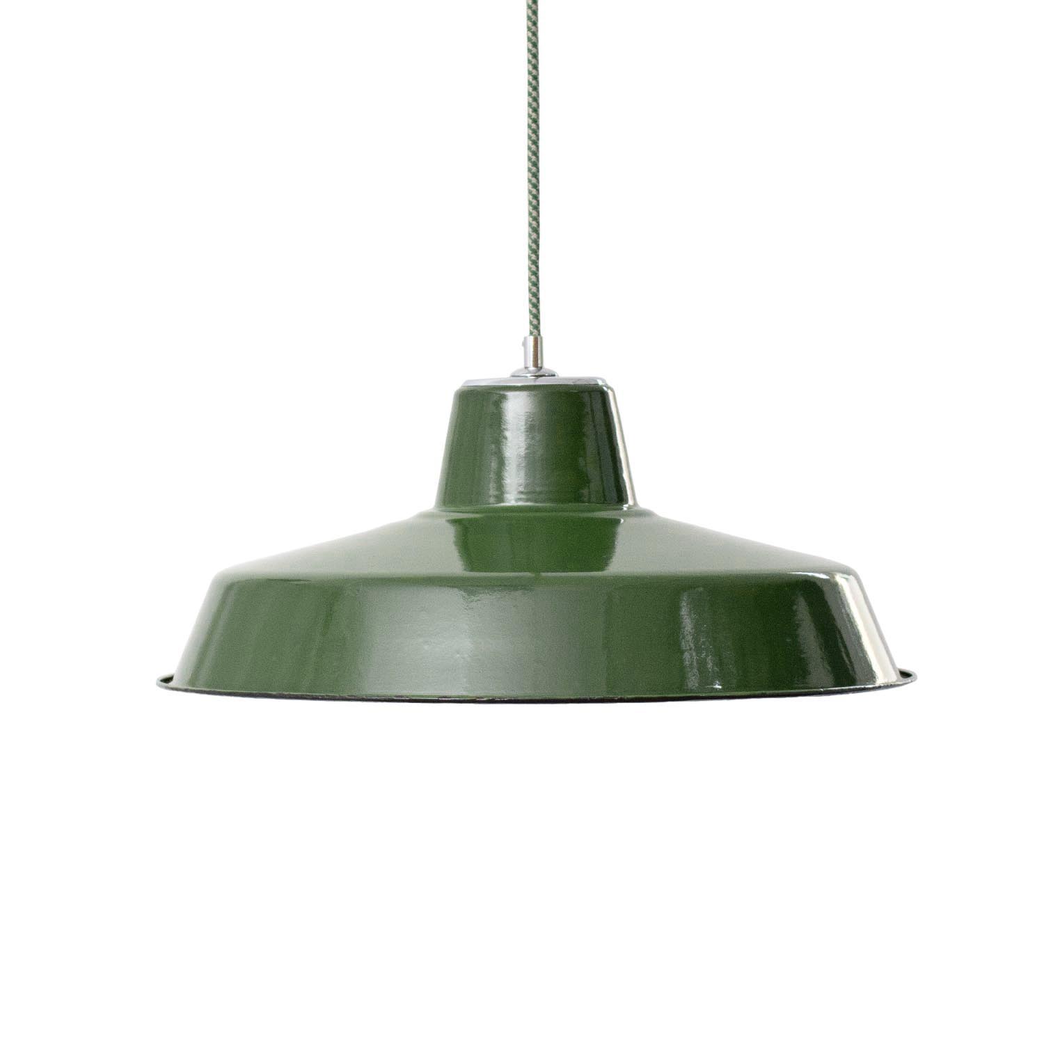 Vintage dunkelgrüne emaillierte Fabriklampe Ø 44 cm