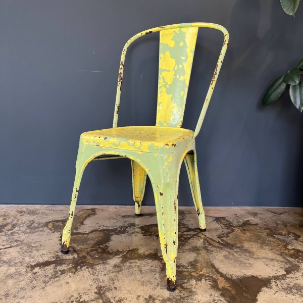 Vintage TOLIX Bistro Stuhl aus Frankreich mit besonderer Patina