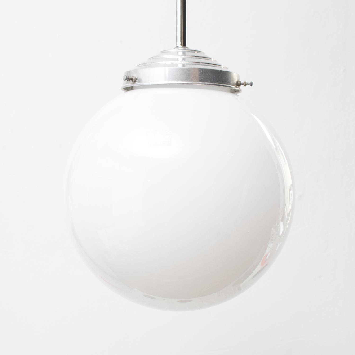 1 von 7  ART DECO Opalglas Lampe  SEMLITE Hängelampe  Ø 25 cm Industriedesign 