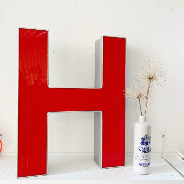 Großer vintage Reklame Buchstabe H rot - Höhe 56 cm