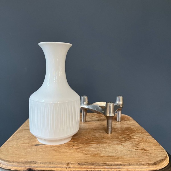 Vintage weiße Porzellan Vase "70s" 18 cm (6)